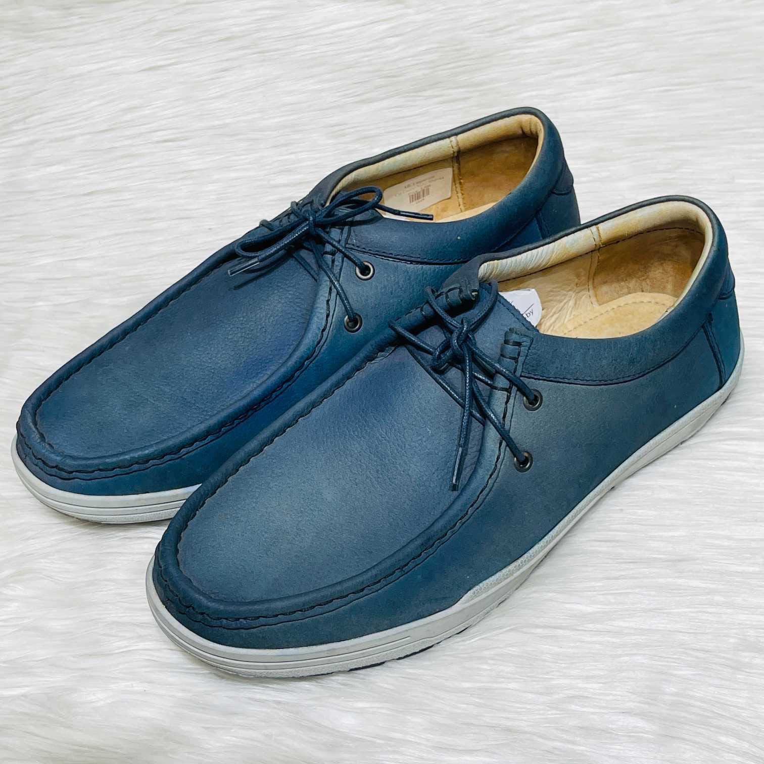 Cat Casual Less Navy Blue.